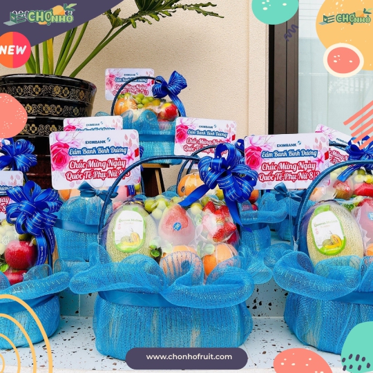 Giỏ quà trái cây 8-3 mẫu 01